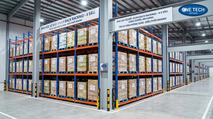 Kệ Push Back cho kho trung chuyển tại Long Xuyên An Giang